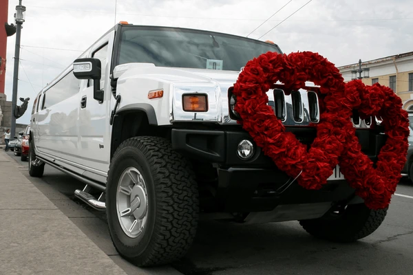 stretch hummer limo rental